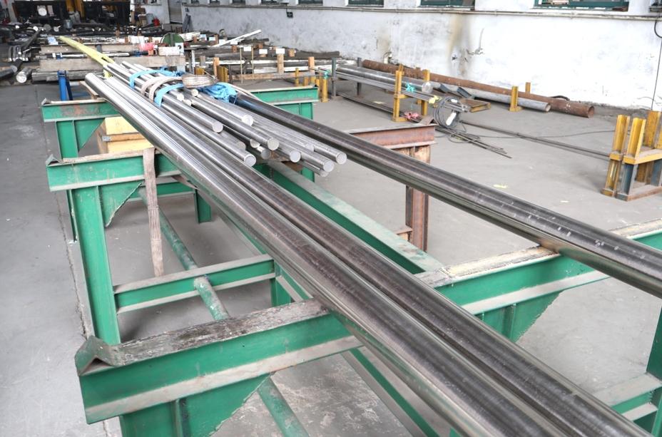 Grade 5 Titanium Rods: Strength and Versatility in Medical Devices1